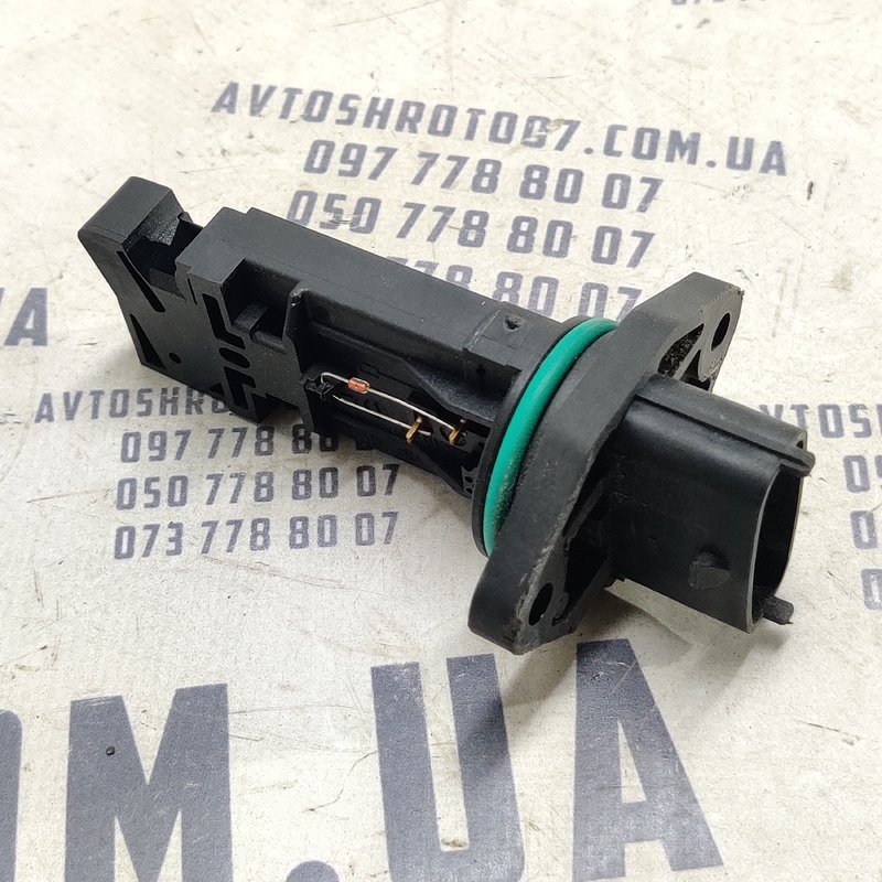 Розходомір повітря ВАЗ Kalina (04-13) 1.4 16V OEM f00c2g8338