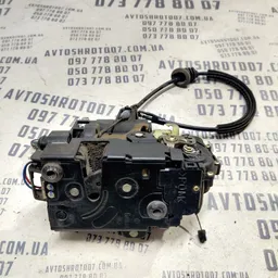 Замок дверей VW Bora (98-05) 1.9 TDI пер. пр. OEM 1j0973714
