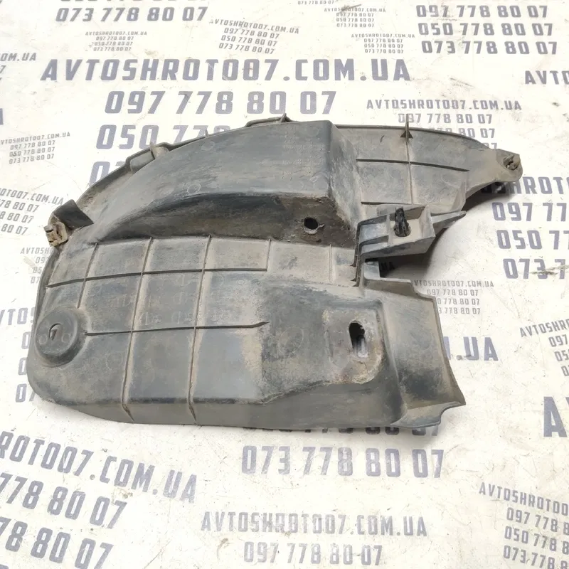 Захист бампера Toyota Corolla 06-13 1.6 ліва OEM 5259212120