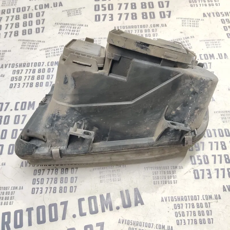 Фара VW Bora (98-05) 1.9 TDI передня права OEM 96359800r2