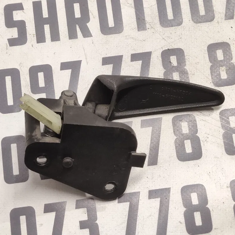 Ручка внутр. ВАЗ Kalina (04-13) 1.4 права OEM 11186105180