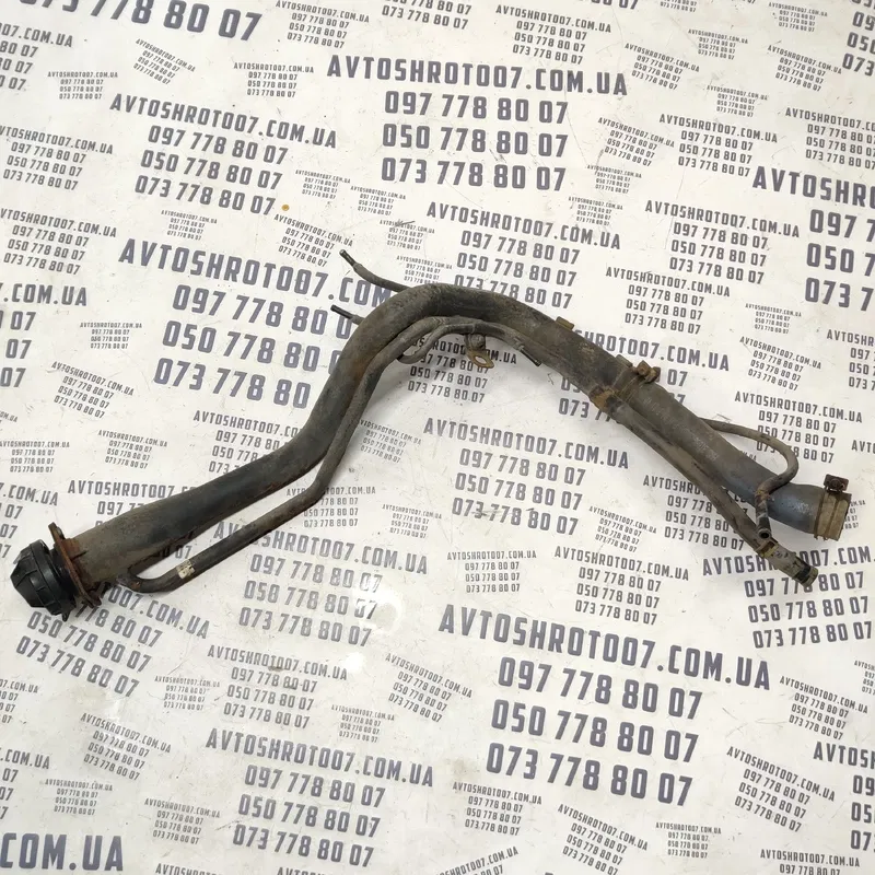 Горловина бака Hyundai Sonata IV (98-05) 2.0 OEM 3103638200