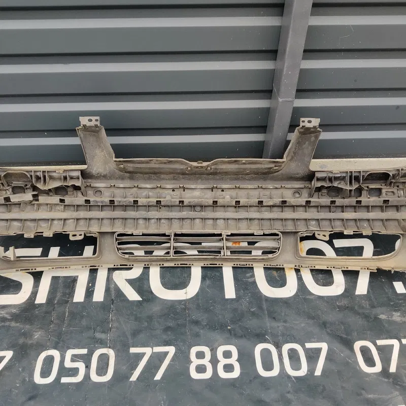 Бампер VW Bora (98-05) 1.9 TDI передній OEM 1J5807231