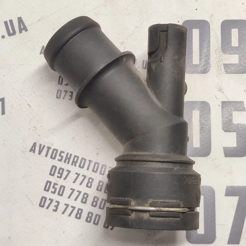 Фланець охолодження VW Bora (98-05) 1.9 TDI OEM 1j0121619a