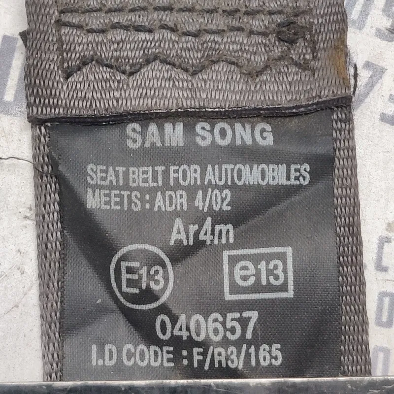 Ремінь безпеки Hyundai Sonata 98-05 2.0 зад.пр. OEM 040657