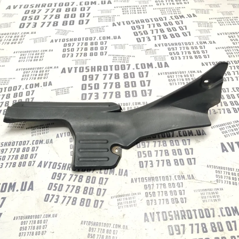Накладка Hyundai Sonata IV (98-05) 2.0 з.пр. OEM 8588638000