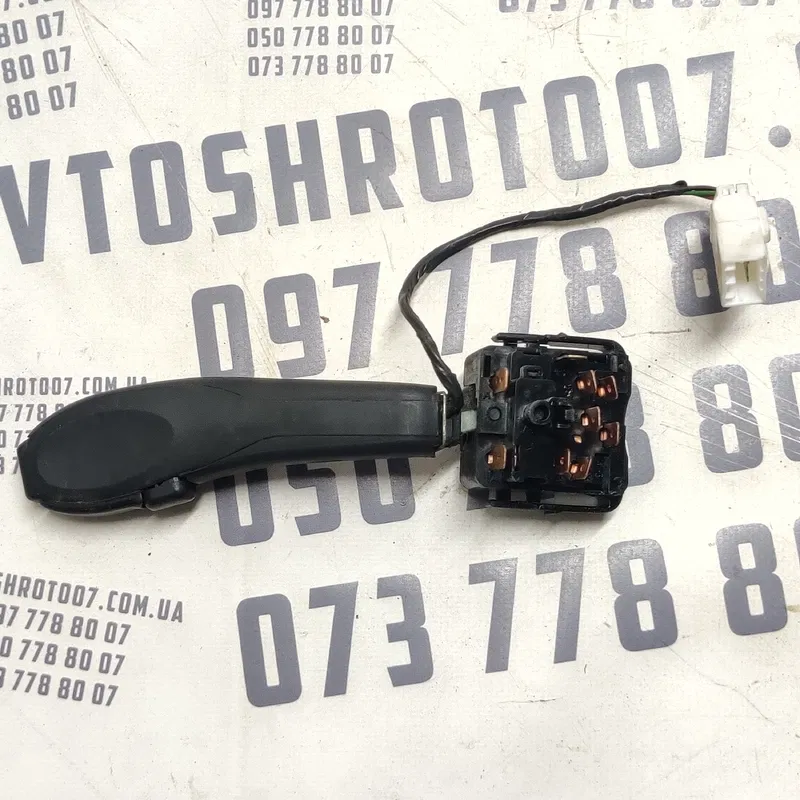 Перемикач підрульовий ВАЗ Kalina (04-13) 1.4 OEM 11183709340