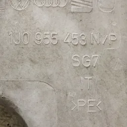Бачок омивача Volkswagen Bora (98-05) 1.9 TDI OEM 1j0955453n фото 5