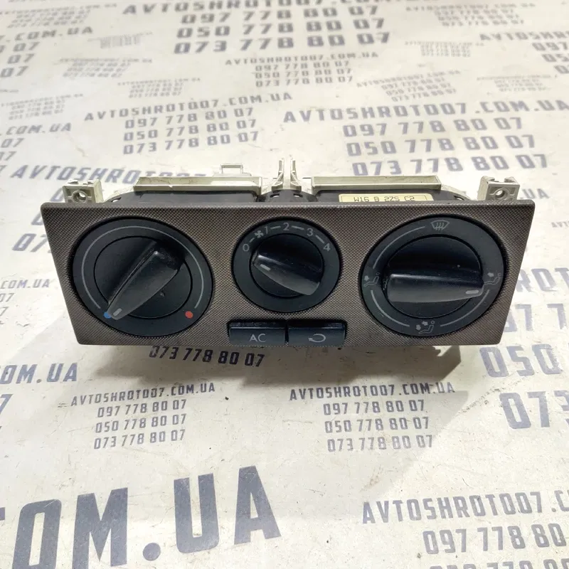 Блок керування пічкою VW Bora (98-05) 1.9 TDI OEM w16b2zsc2