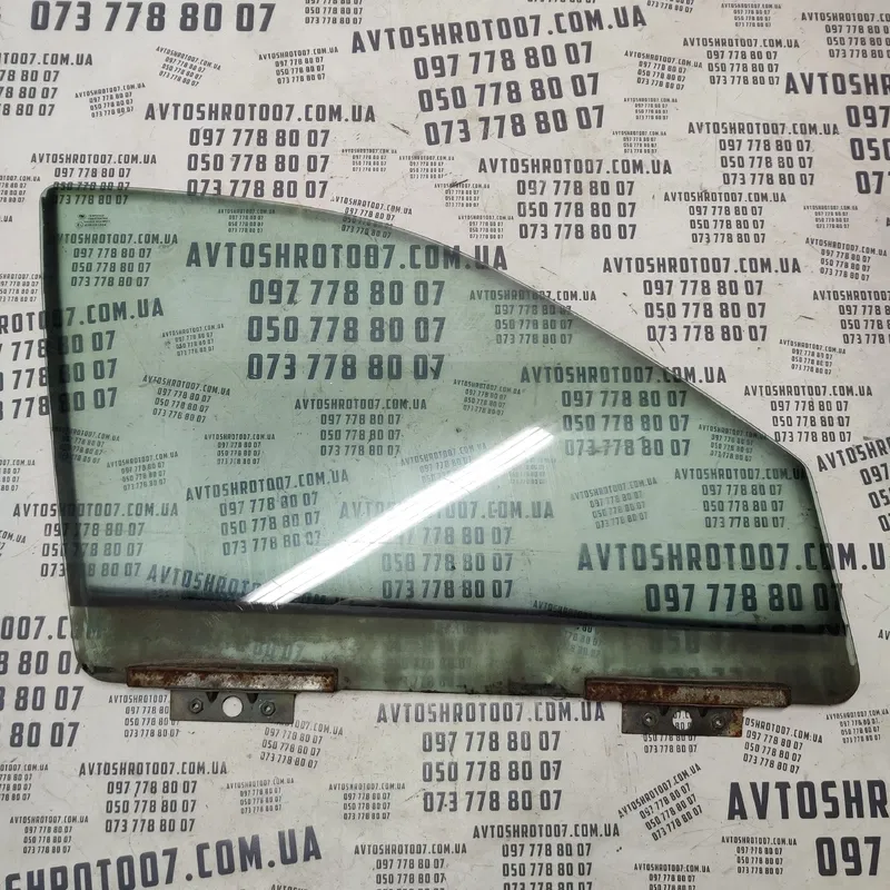 Скло дверей ВАЗ Kalina 04-13 1.4 переднє праве OEM 43r001564