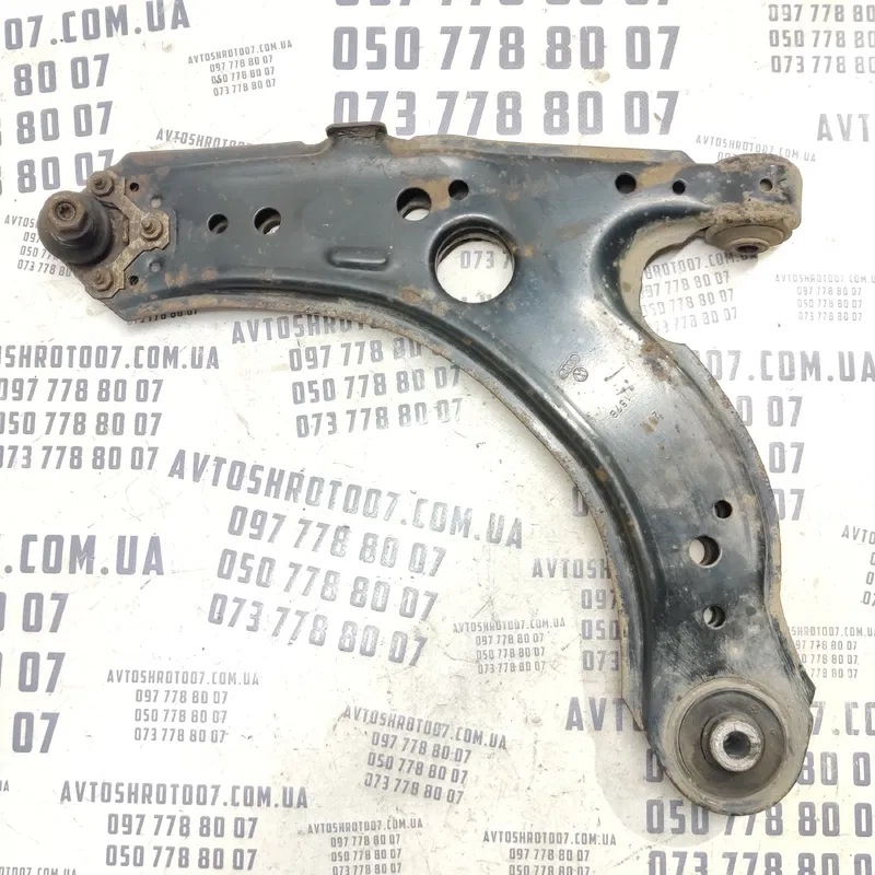 Ричаг Volkswagen Bora 98-05 1.9 TDI передній лівий OEM 157b