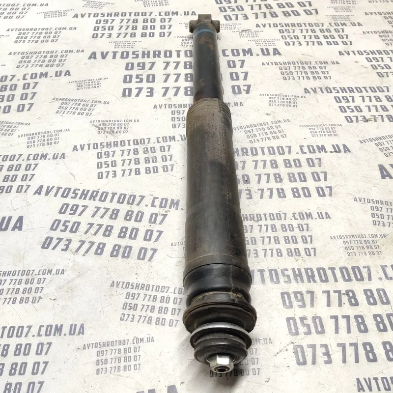 Амортизатор Toyota Corolla 06-13 1.6 задній OEM 4853012051
