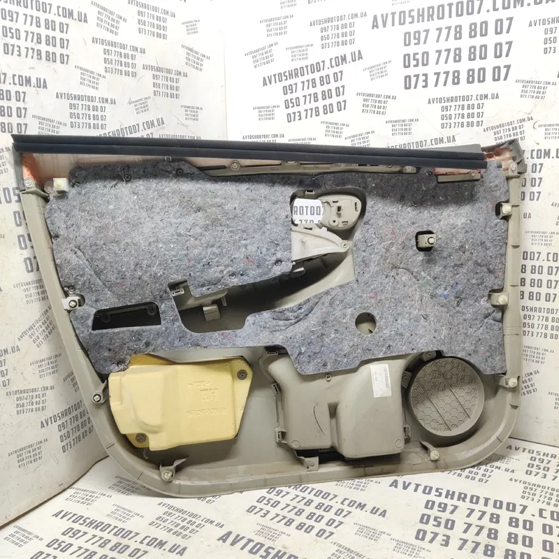 Карта дверна Toyota Corolla 06-13 1.6 пер.пр. OEM 6777712290