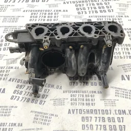 Впускний колектор Dacia Logan 04-12 1.6 Бензин 7700273860 фото 3