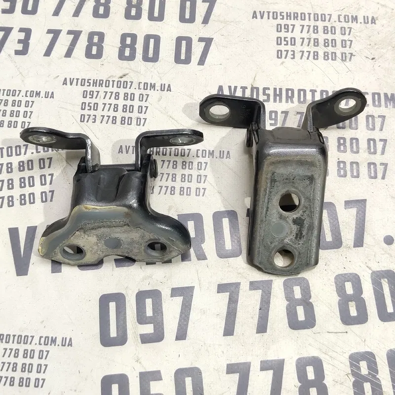 Завіса Toyota Corolla (06-13) 1.6 задня права OEM a046694