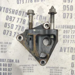 Кронштейн двигуна Toyota Corolla (06-13) 1.6 Бензин правий