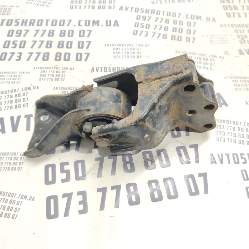 Подушка двигуна Mazda Premacy (99-05) 1.8 Бензин задня