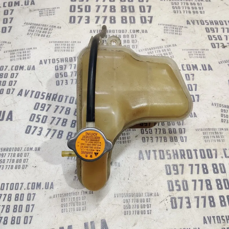 Бачок розширювальний Mitsubishi Outlander XL 06-12 1375A047
