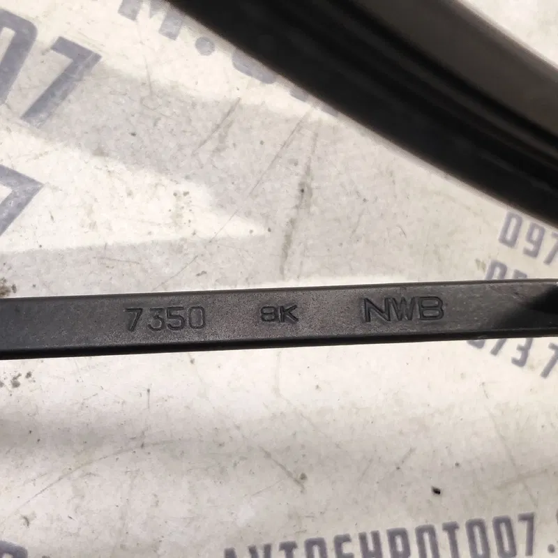 Двірник Mitsubishi Outlander XL (06-12) 2.0D правий OEM 7350