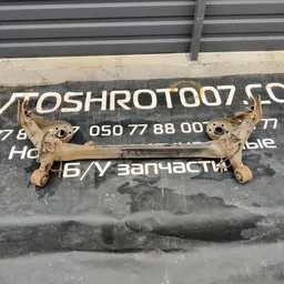 Балка підвіски Toyota Corolla 06-13 1.6 задня OEM 4210112171 фото 1