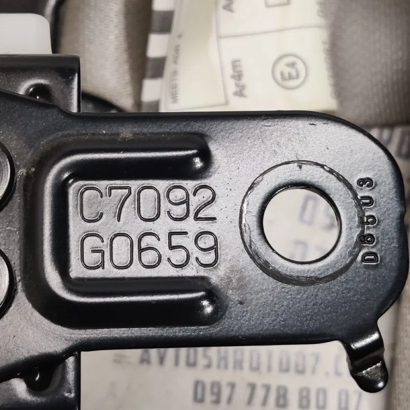 Ремінь безпеки Toyota Corolla 06-13 1.6 Бензин задній правий