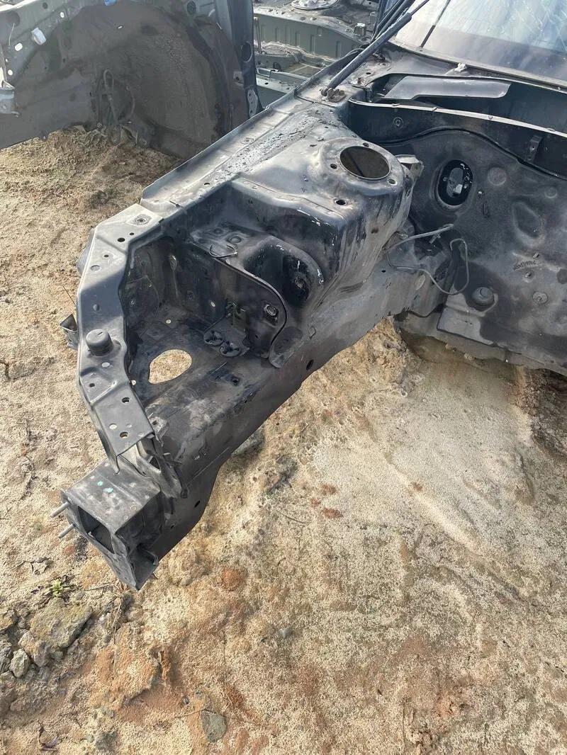 Четверть Hyundai Sonata IV (98-05) 2.0 Бензин передня права