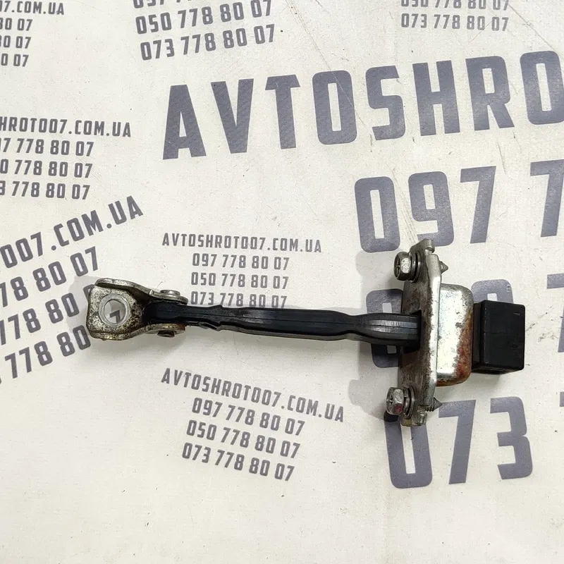 Обмежувач Mitsubishi Outlander XL 2006-2012 2.0D задня права