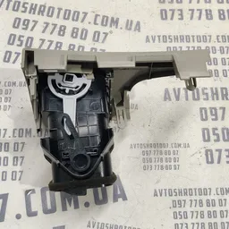 Дефлектор Toyota Corolla 06-13 1.6 Бенз Лівий OEM 5568612190 фото 2