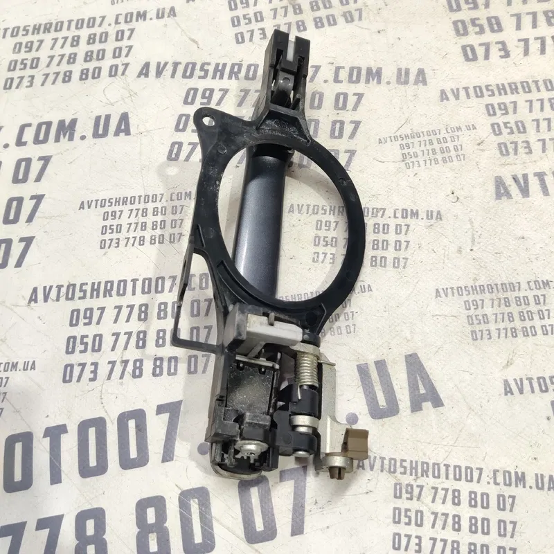 Ручка зовн. Mitsubishi Outlander XL 06-12 2.0 D перед. права