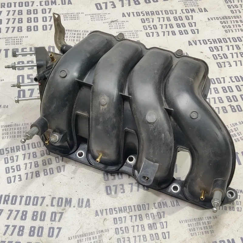 Впускний колектор Toyota Corolla 06-13 1.6 Бензин 1712037022