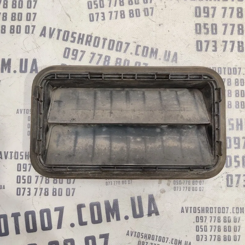 Дефлектор Toyota Corolla 06-13 1.6 Бензин зад OEM 6294033070