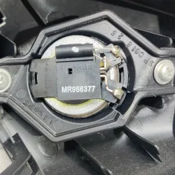 Накладка Mitsubishi Outlander XL 06-12 2.0D ліва OEM 221a079 фото 5