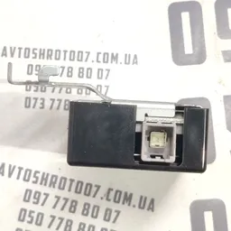Блок керування дверями Toyota Corolla 06-13 OEM 8974012060 фото 2