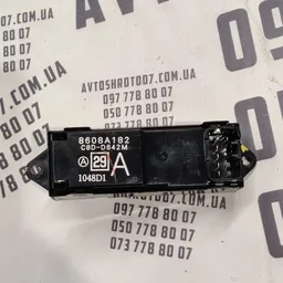 Кнопка склопід Mitsubishi Outlander XL 06-12 2.0 Пр 8608a182 фото 4