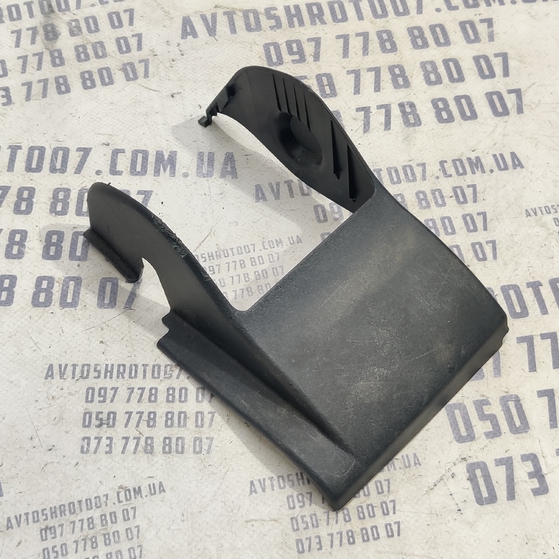 Накладка салону Mitsubishi Outlander XL 06-12 OEM 6977a061zz