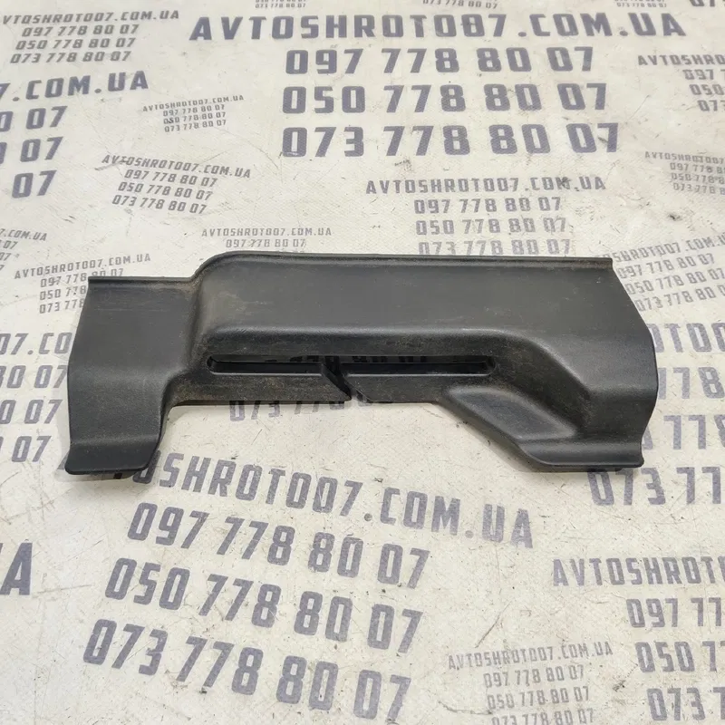 Накладка Mitsubishi Outlander XL 06-12 2.0 ліва OEM 7211a070