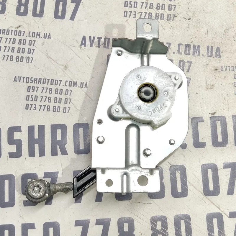 Трос багажника Mitsubishi Outlander XL 06-12 Прав OEM 080829