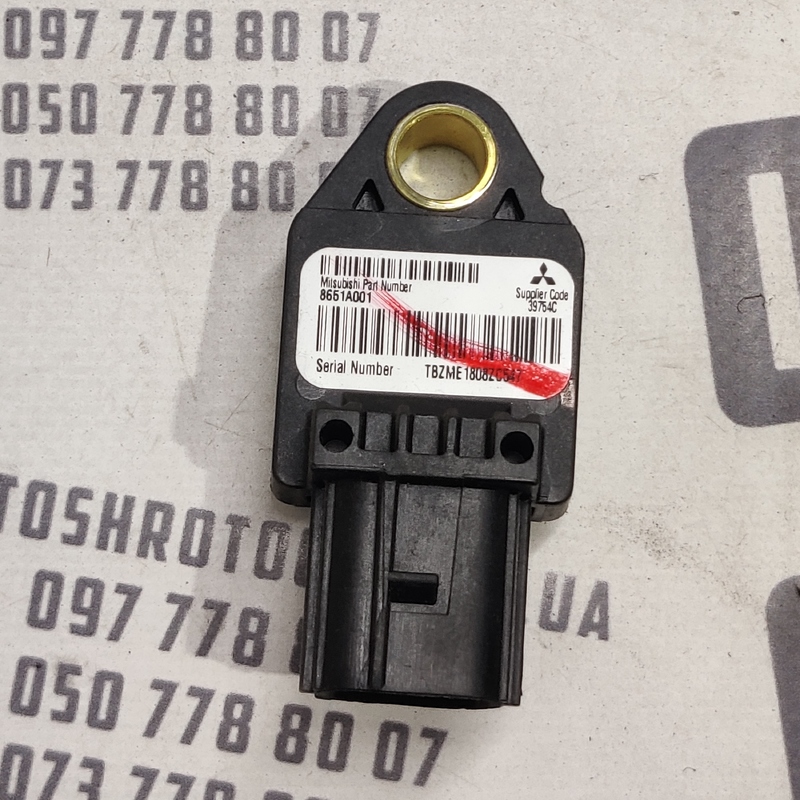 Датчик удару Mitsubishi Outlander XL 06-12 2.0 Diesel правий