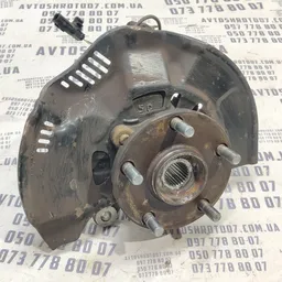 Кулак поворотний Toyota Corolla (06-13) 1.6 передній правий