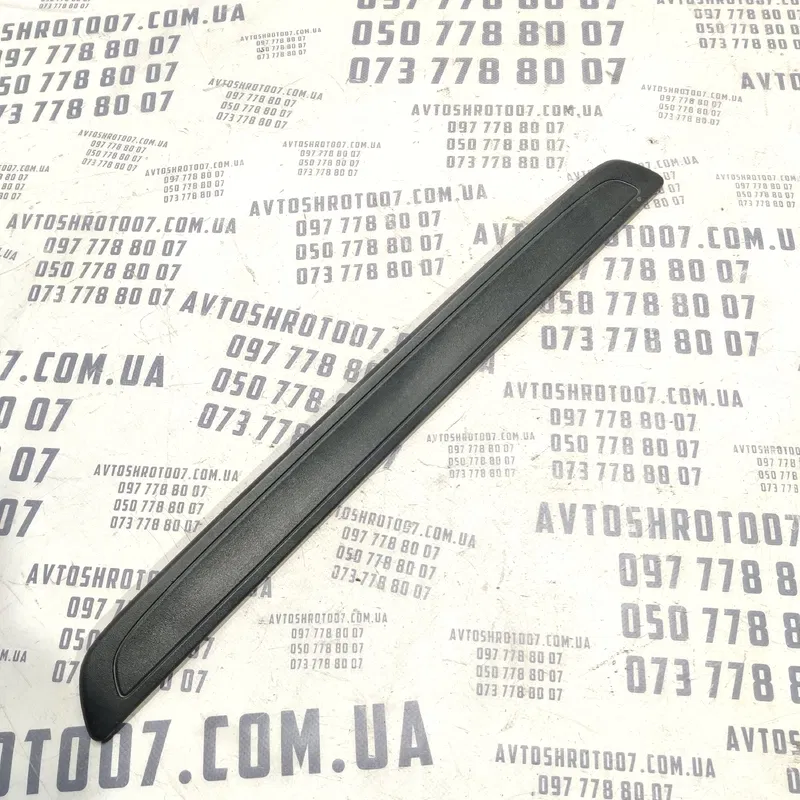 Накладка порога Toyota Corolla 06-13 1.6 Бенз OEM 6791112080