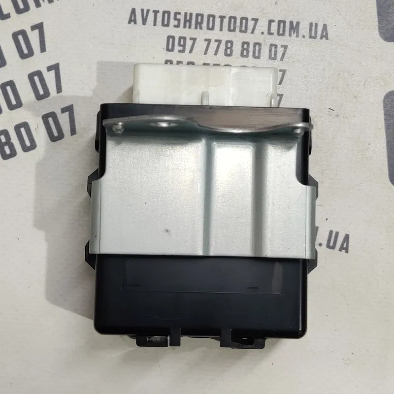 Блок склоочисників Toyota Corolla 06-13 1.6 OEM 8594012160