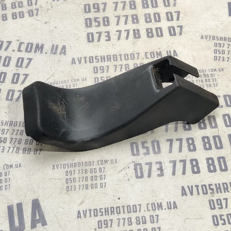 Накладка салону Mitsubishi Outlander XL 06-12 OEM 6977a069zz