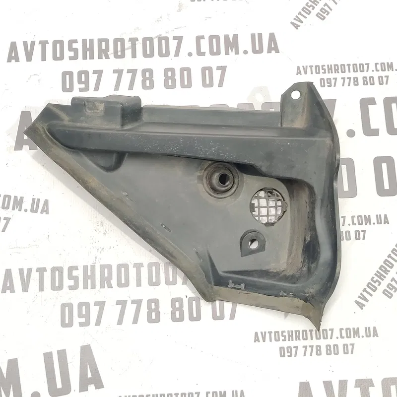 Накладка Peugeot 807 (02-14) 2.2 HDI П. ліва OEM 1490075077