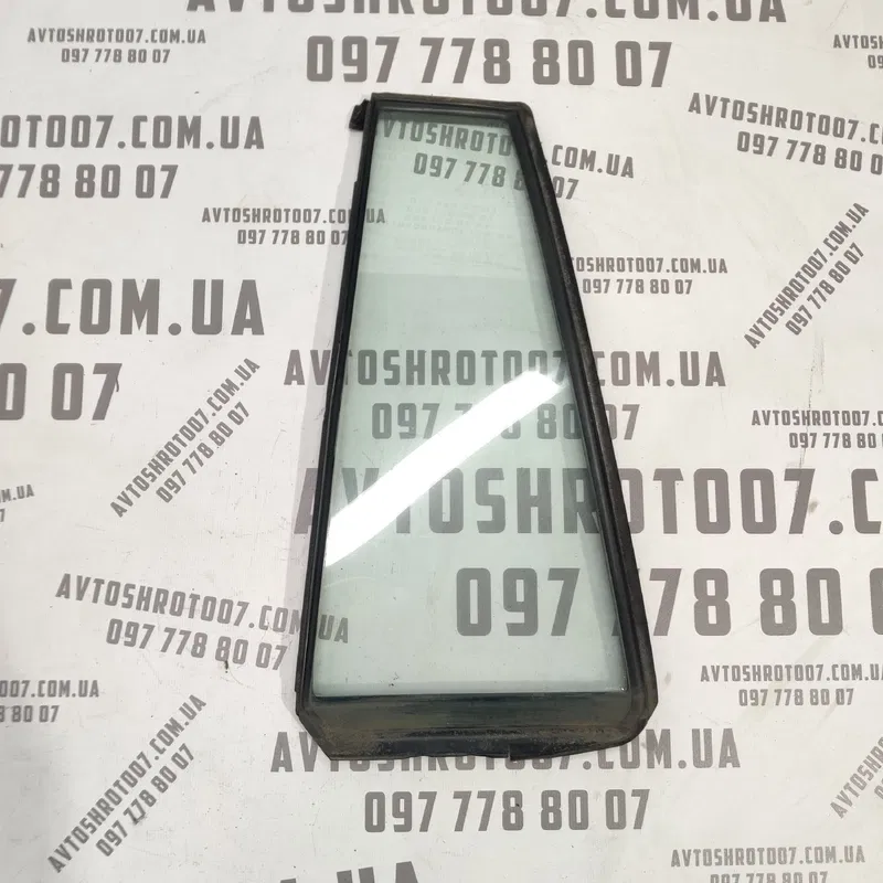Скло дверей Mazda Premacy (99-05) 1.8 Бензин Заднє ліве