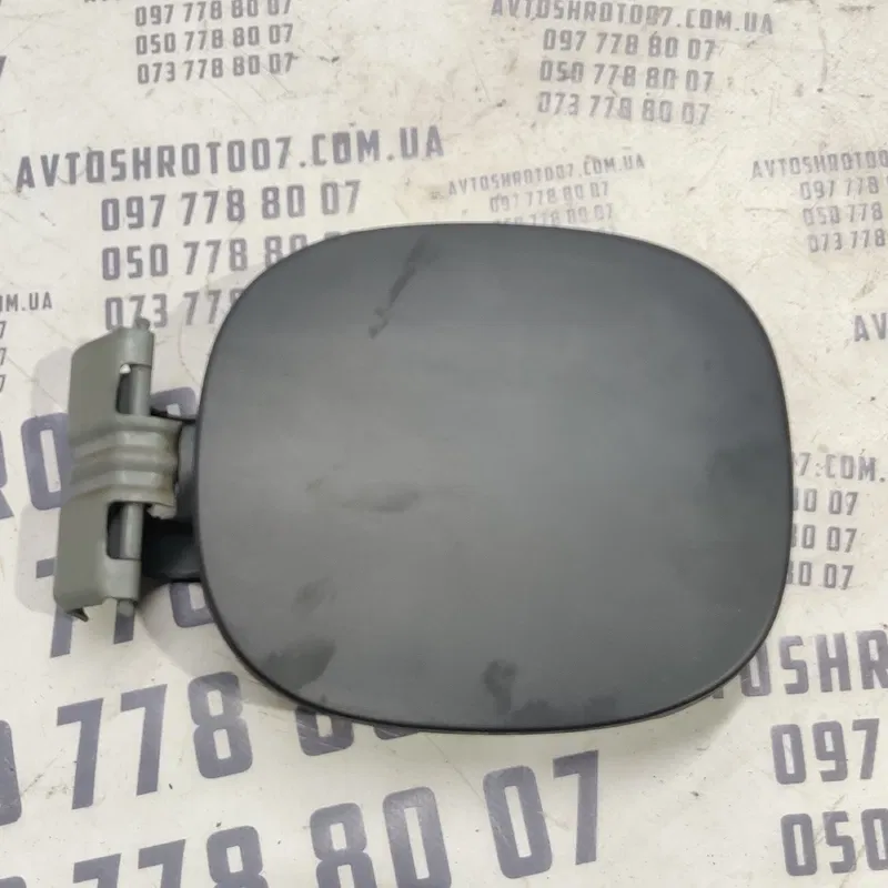 Лючок бака Mitsubishi Outlander XL (06-12) 2.0D OEM en590