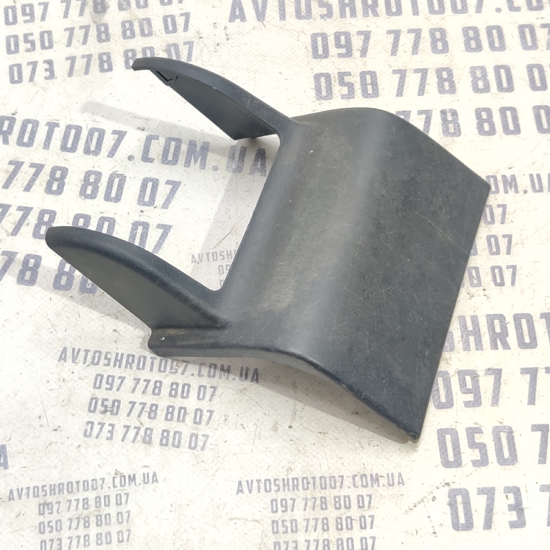 Накладка Mitsubishi Outlander XL 06-12 2.0 D OEM 6977a063zz