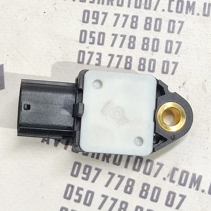 Датчик удару Toyota Corolla 06-13 1.6 зад.пр. OEM 8983102080