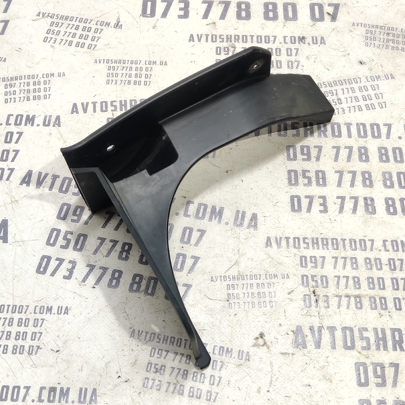 Накладка салону Mitsubishi Outlander XL 06-12 з.л. 6415a016