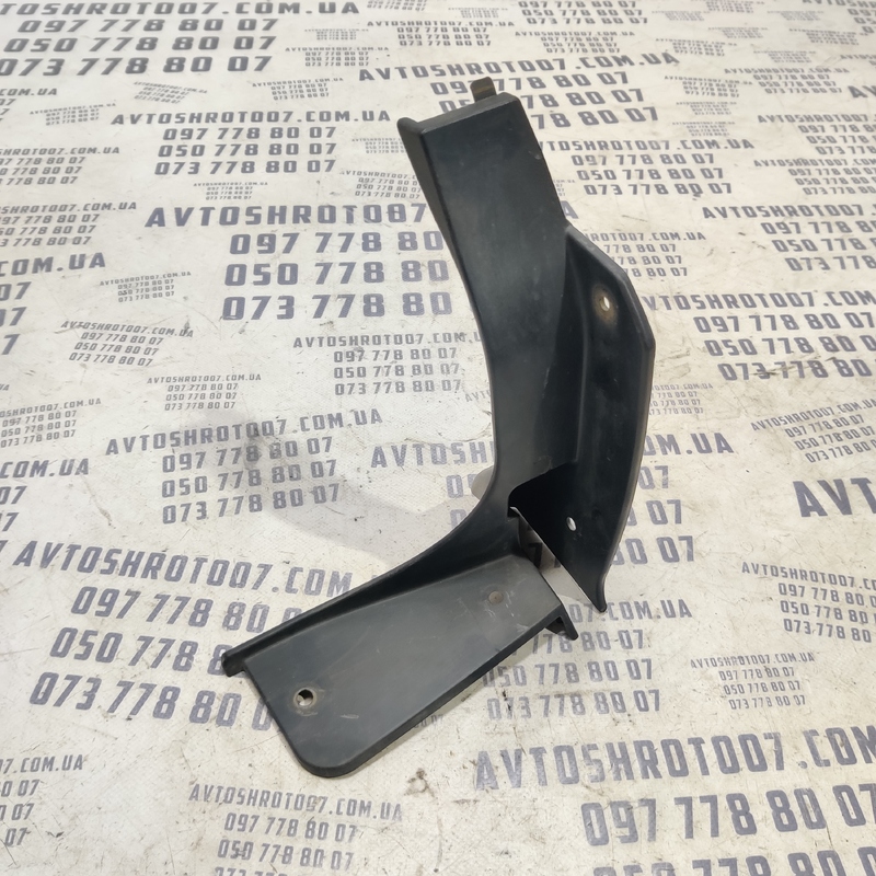 Накладка Mitsubishi Outlander XL 06-12 зад. пр. OEM 6415a016