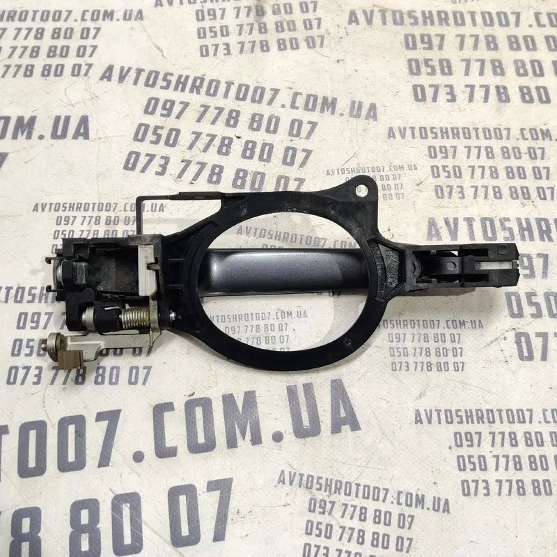 Ручка зовн. Mitsubishi Outlander XL 06-12 2.0 D перед. права
